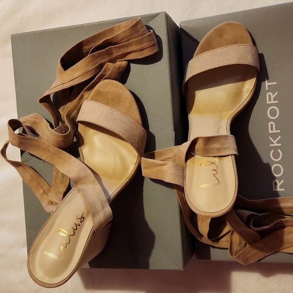 Women's Lulu's Suede Lace Up Heels Size 8 - Picture 2 of 5